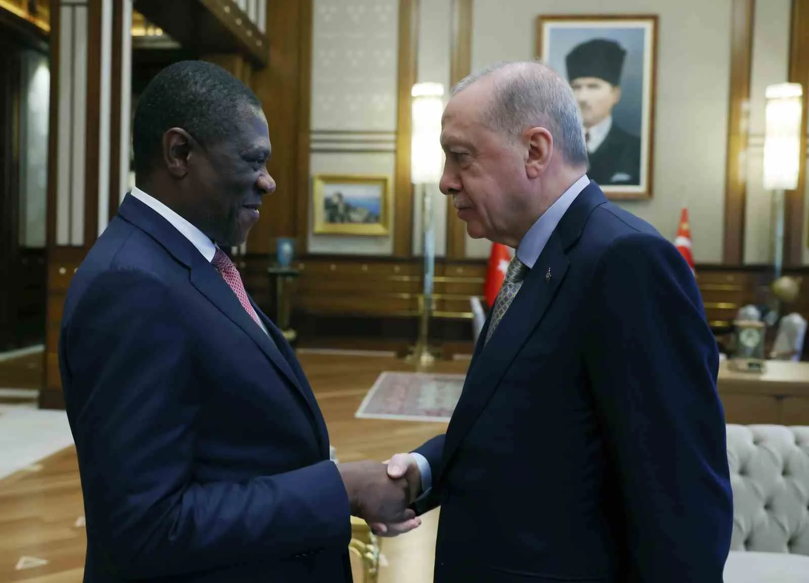 Cumhurbaşkanı Recep Tayyip Erdoğan, Güney Afrika Cumhuriyeti Cumhurbaşkanı Yardımcısı Paul