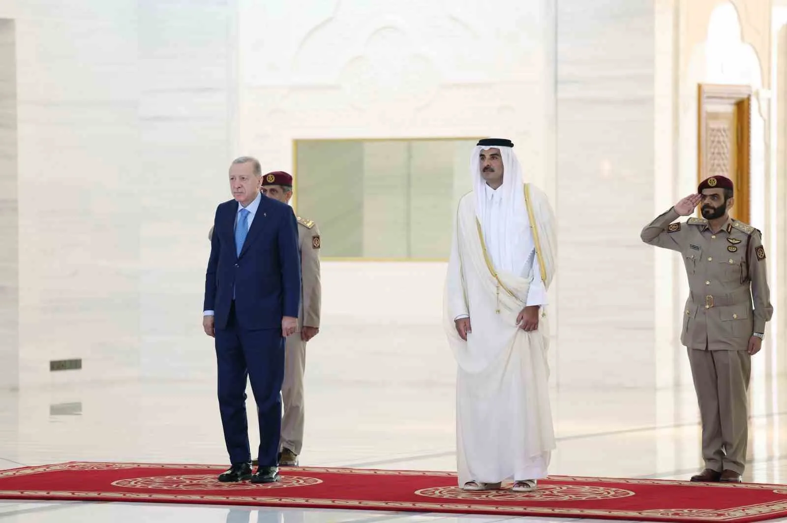 Cumhurbaşkanı Recep Tayyip Erdoğan, resmi ziyaret gerçekleştirdiği Doha’da Katar Emiri