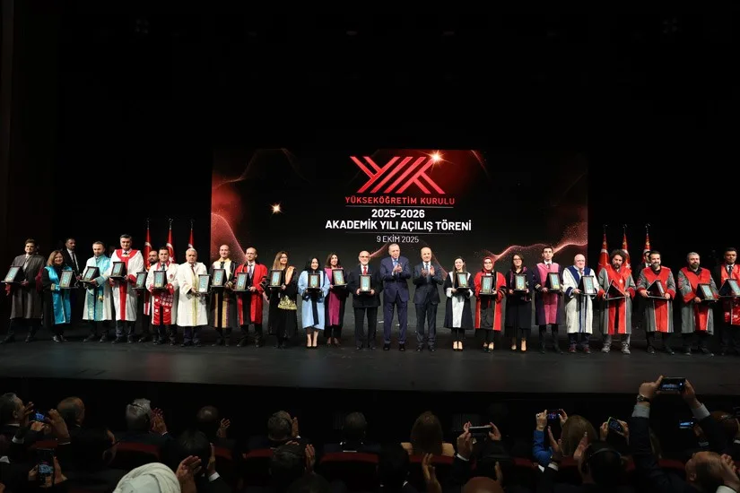 Cumhurbaşkanı Recep Tayyip Erdoğan tarafından Kastamonu Üniversitesi’ne üstün başarı ödülü