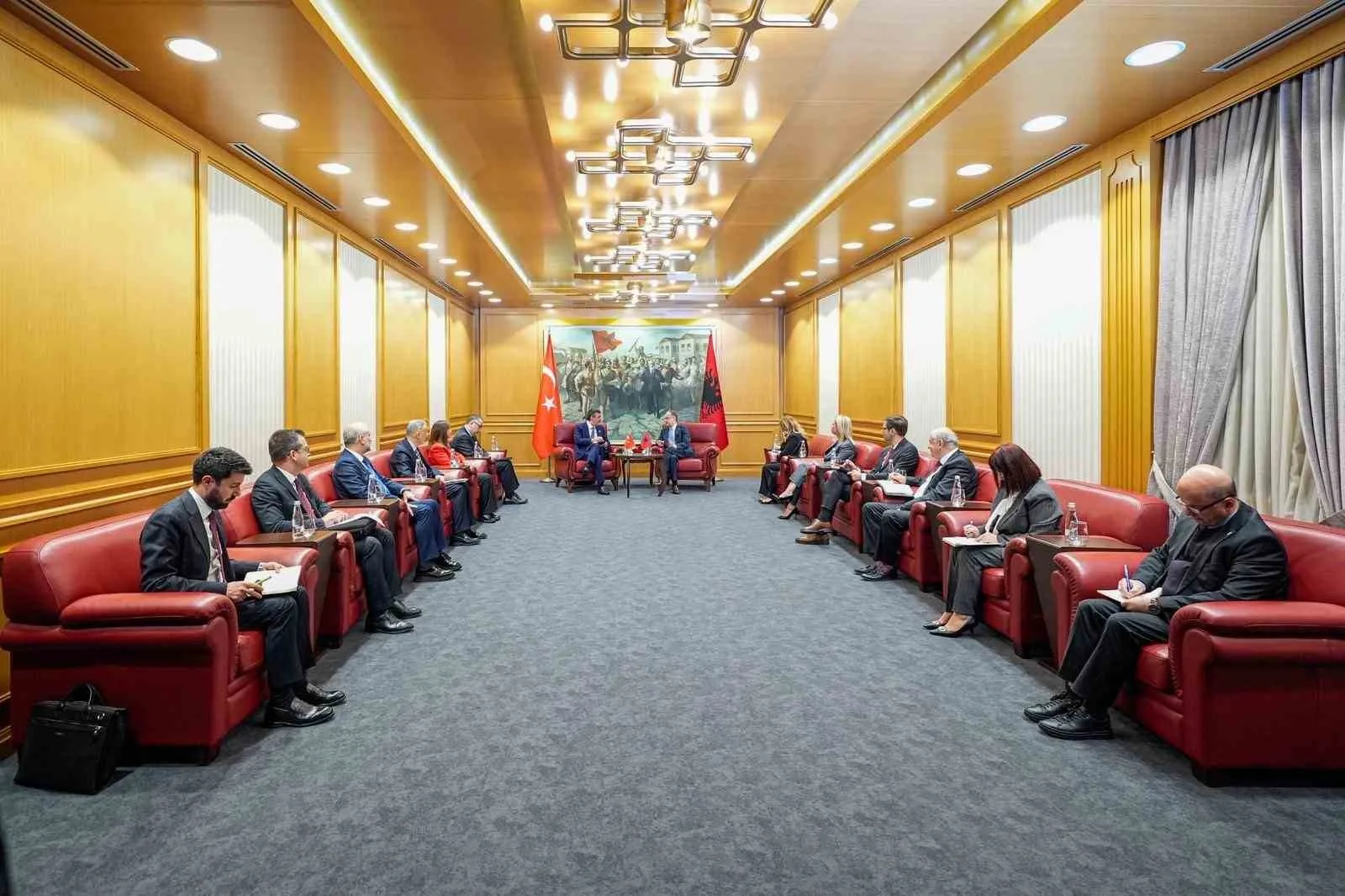 Cumhurbaşkanı Yardımcısı Cevdet Yılmaz, Arnavutluk Cumhurbaşkanı Bajram Begaj ile bir