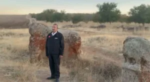 Malatya’nın Darende ilçesinde bulunan ve M.Ö. 1000’li yıllara tarihlenen Aslantaşların