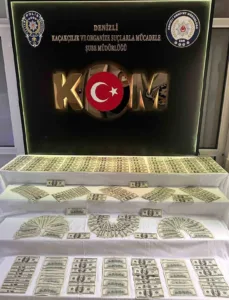 Denizli’de Kaçakçılık ve Organize Suçlarla Mücadele Şube Müdürlüğü ekipleri, il