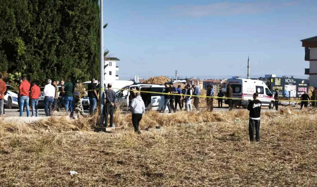 DENİZLİ (İHA) – Denizli’nin Merkezefendi ilçesinde bir otomobile düzenlenen silahlı