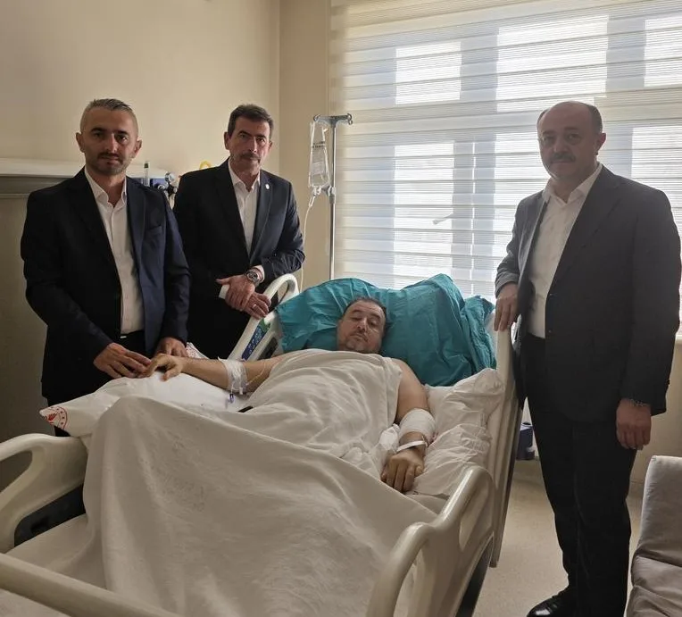 Denizli’nin Merkezefendi ilçesinde, okuldaki kantin işletmecisi tarafından silahlı saldırıya uğrayan