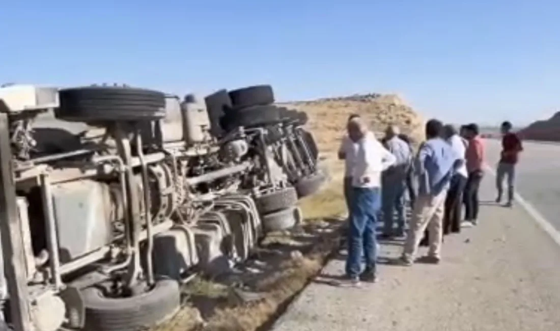 Adıyaman’da kontrolden çıkan kamyonun devrilmesi sonucu meydana gelen kazada 1