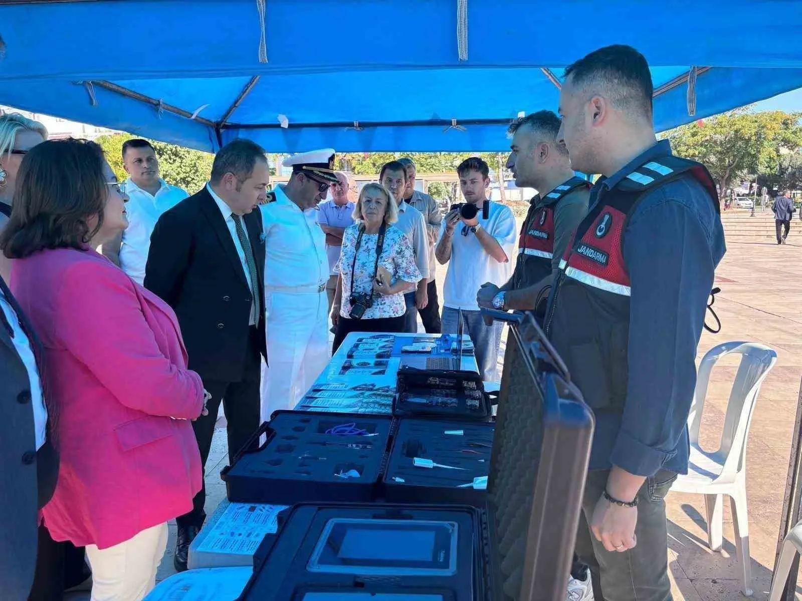 Aydın İl Jandarma Komutanlığı Siber Suçlarla Mücadele Şube Müdürlüğü ekipleri,