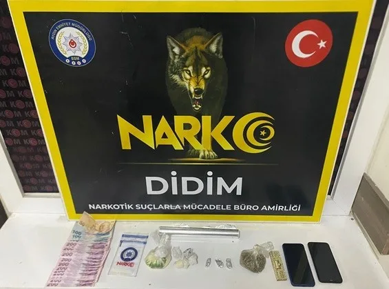 Aydın’ın Didim ilçesinde uyuşturucu ile mücadele kapsamında düzenlenen operasyonda iki