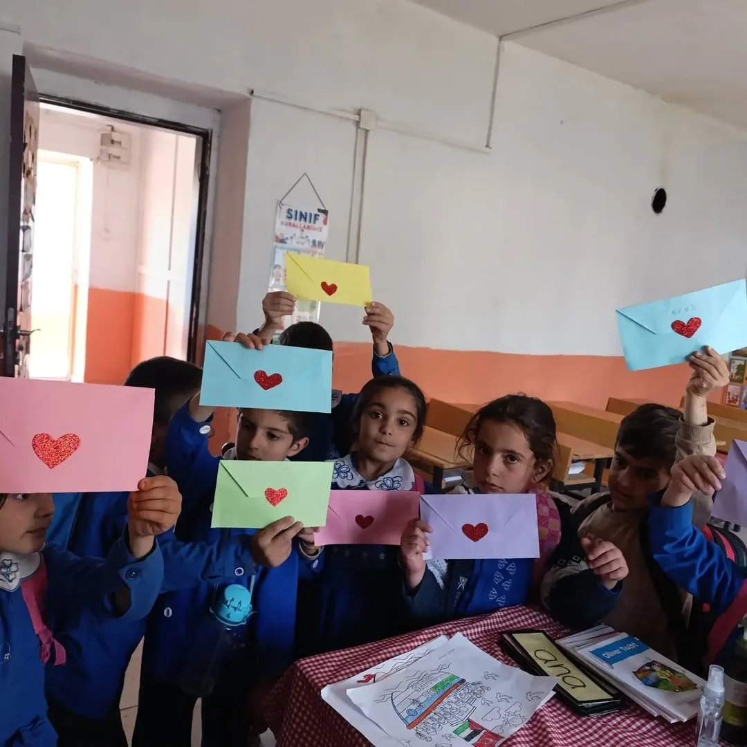 Ağrı’nın Diyadin ilçesinde bulunan Burgulu İlkokulu 1/A sınıfı öğrencileri, hayatın