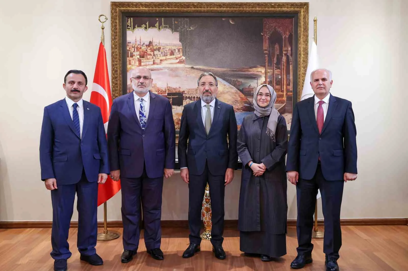 Diyanet İşleri Başkan Yardımcılığına atanan Prof. Dr. Ahmet İshak Demir,