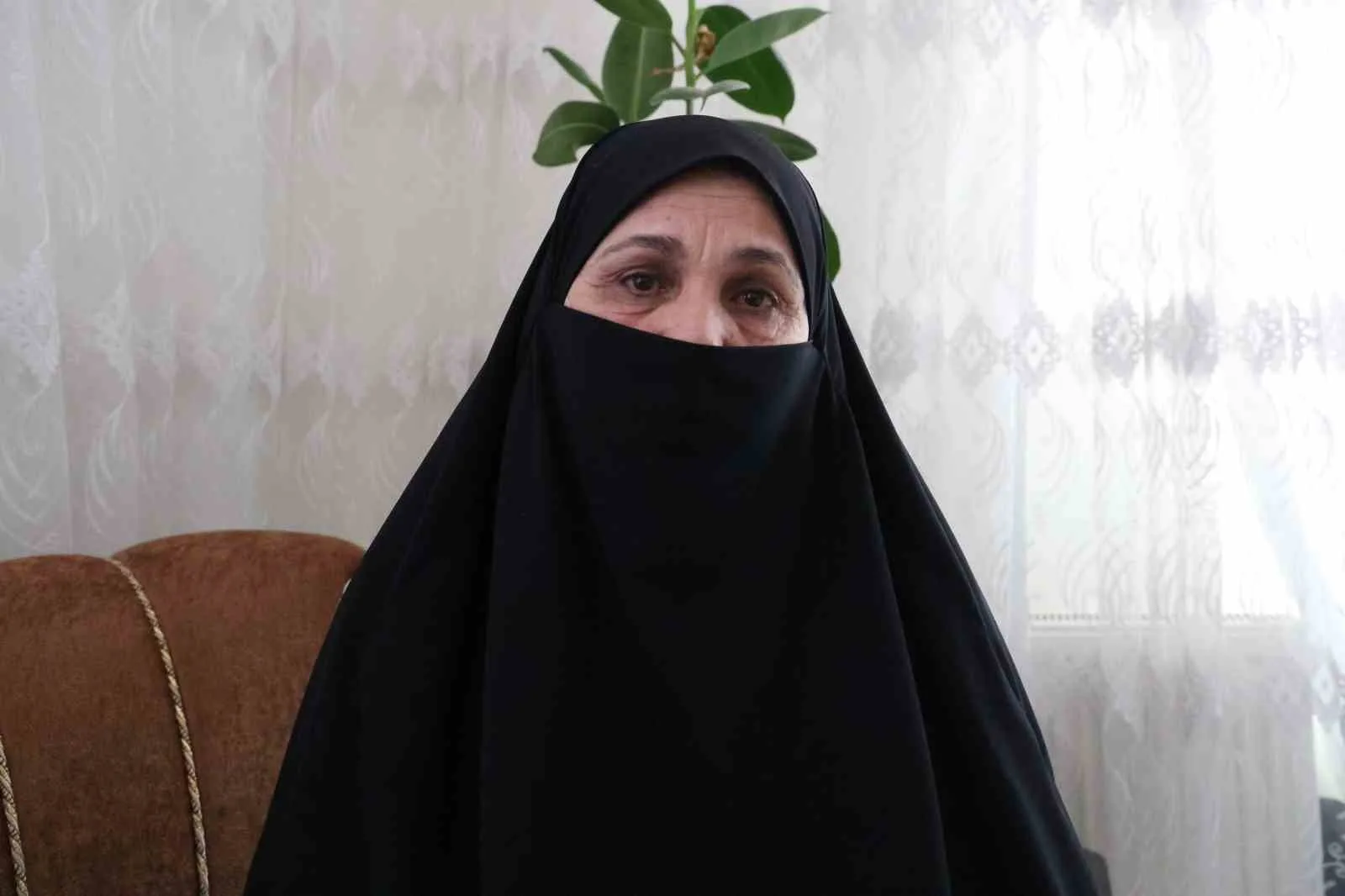 Diyarbakır’ın Bismil ilçesinde yaşayan Meliha Çetin, 1992’de eski doğumevinde bir