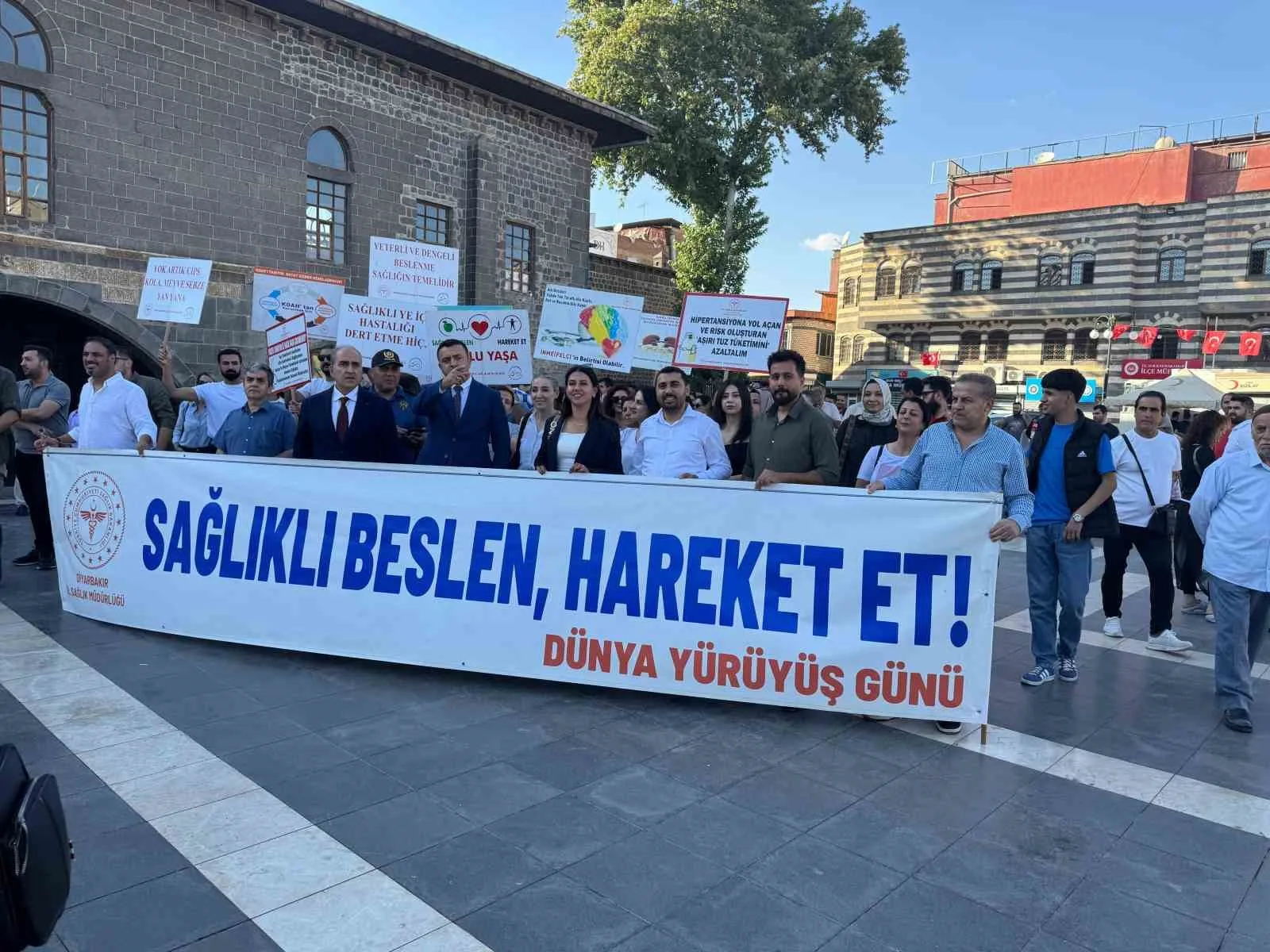 Diyarbakır’da 3-4 Ekim Dünya Yürüyüş Günü etkinlikleri kapsamında sağlıklı yaşam