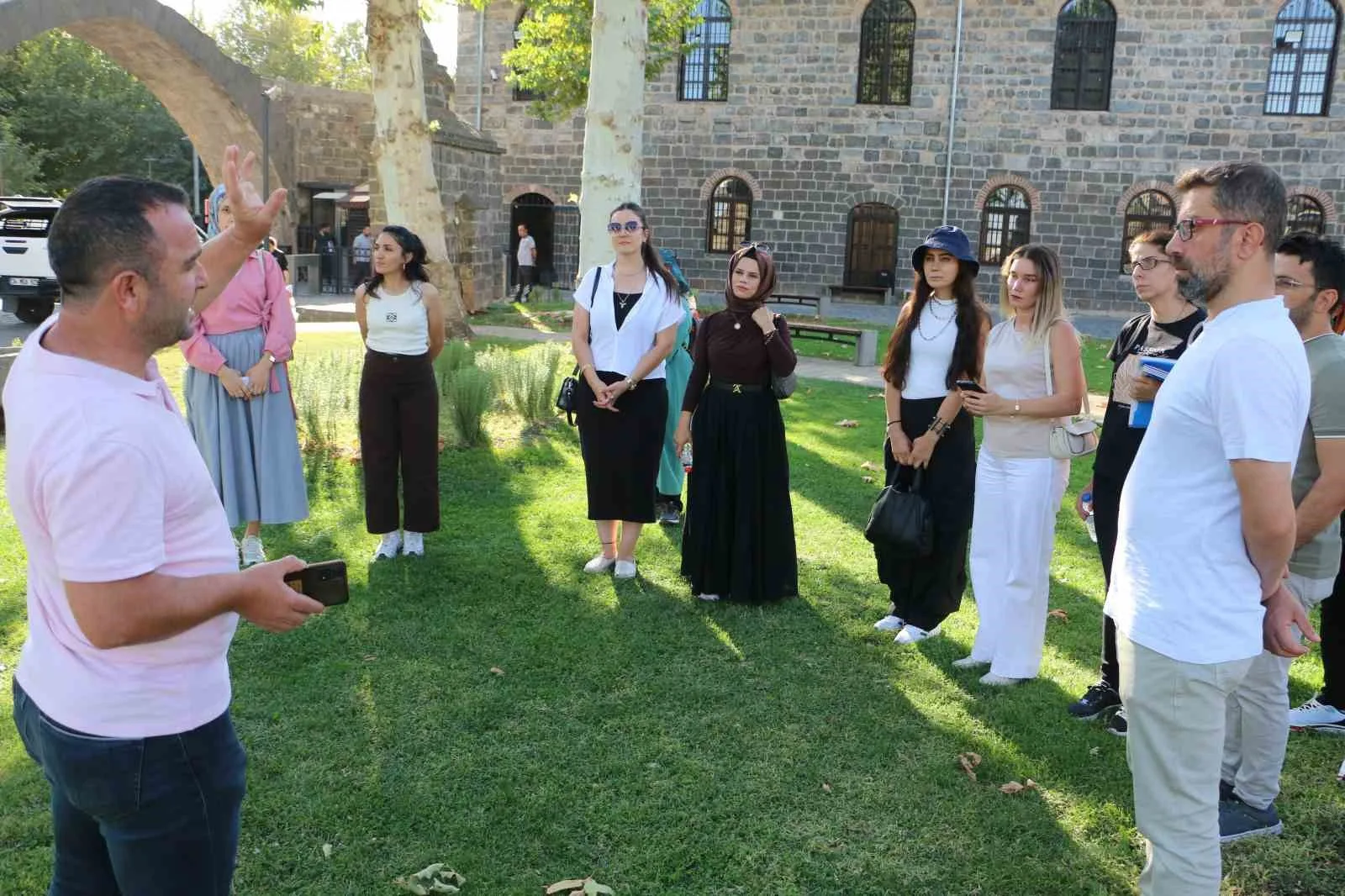 Diyarbakır İl Milli Eğitim Müdürlüğü tarafından düzenlenen müze eğitimi programı