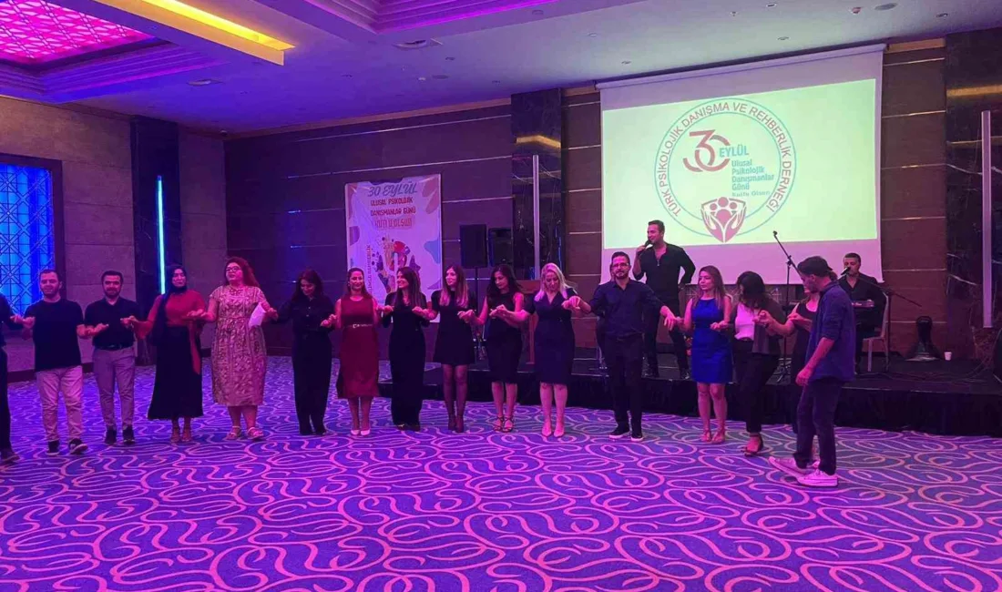 Diyarbakır’da, 30 Eylül Psikolojik Danışmanlar Günü kapsamında bir otelde anlamlı