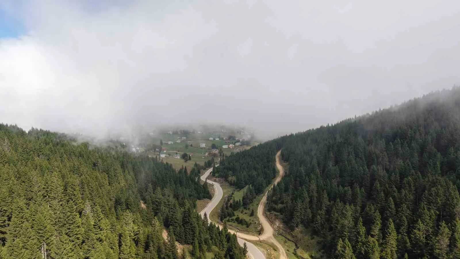 Türkiye’nin en fazla yağış alan bölgesi olan Karadeniz’de dik yamaçlar
