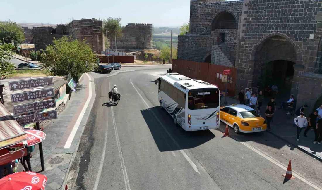 Ankara’da yaşayan 30 yaşındaki Burak Özbek, doğum gününde radikal bir