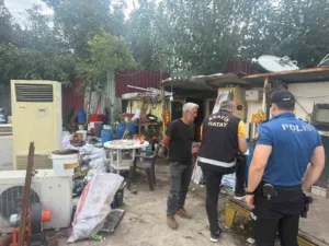 Hatay’ın Dörtyol ilçesinde hurdacılara yönelik gerçekleştirilen denetimlerde 8 iş yeri