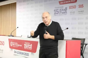 Kocaeli’de kitap fuarına katılan Dr. Yavuz Dizdar, su ihtiyacının kola