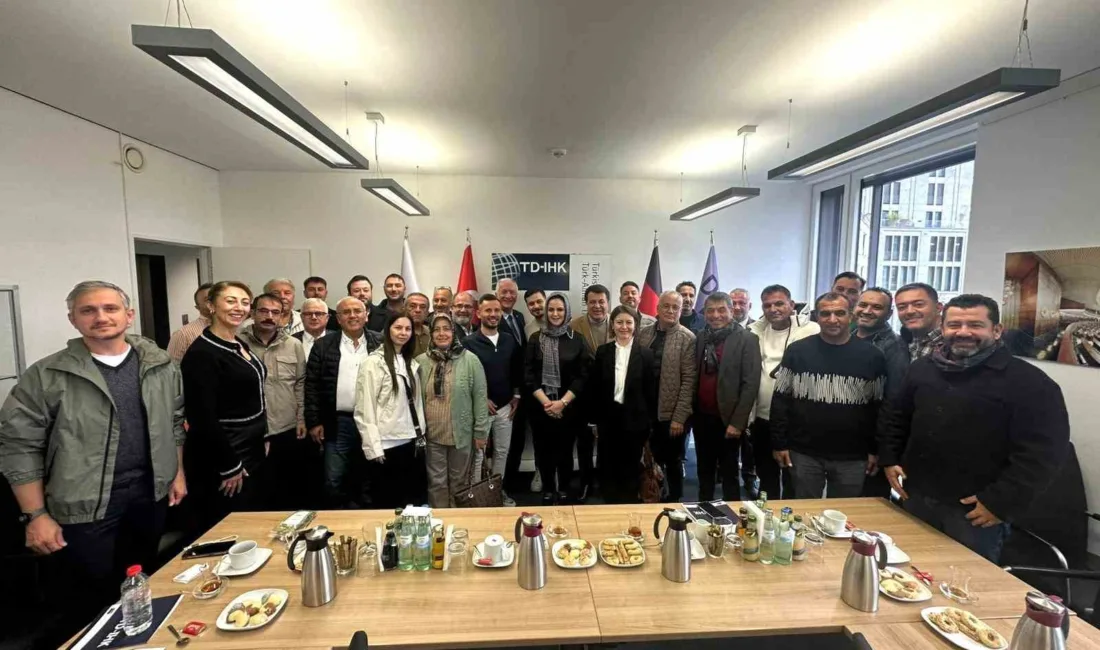 Türk ve Alman iş insanları ile iki ülke arasındaki ticaretin