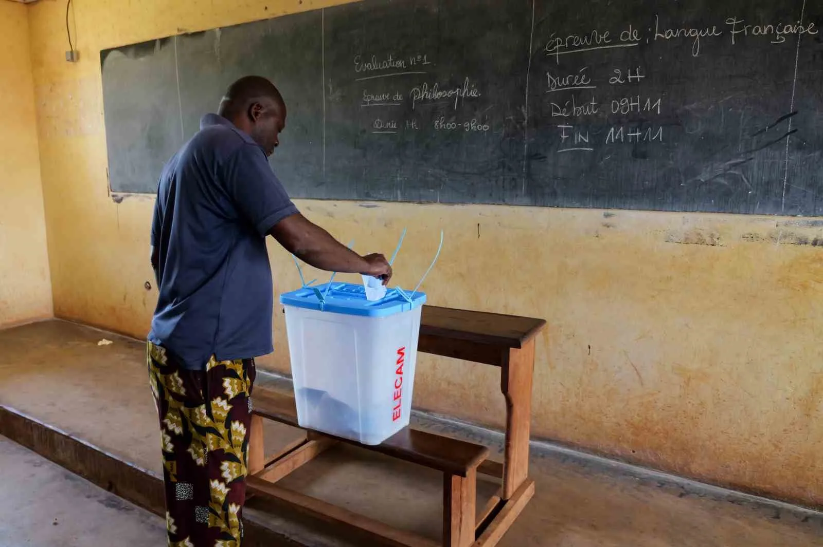 Dünyanın en yaşlı lideri 92 yaşındaki Kamerun Devlet Başkanı Paul