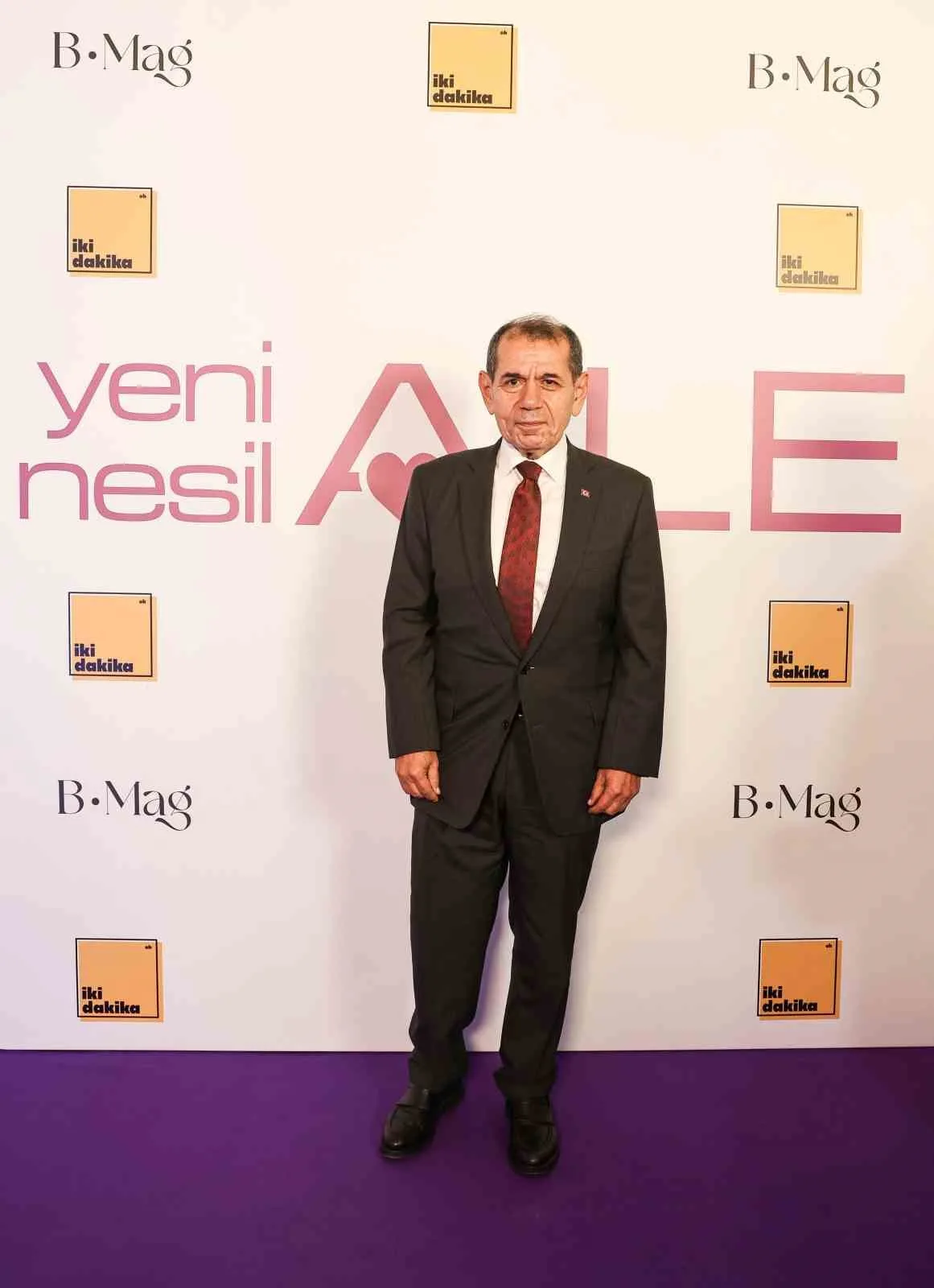 Galatasaray Başkanı Dursun Özbek, UEFA Şampiyonlar Ligi’nin sarı-kırmızılıların alışık olduğu