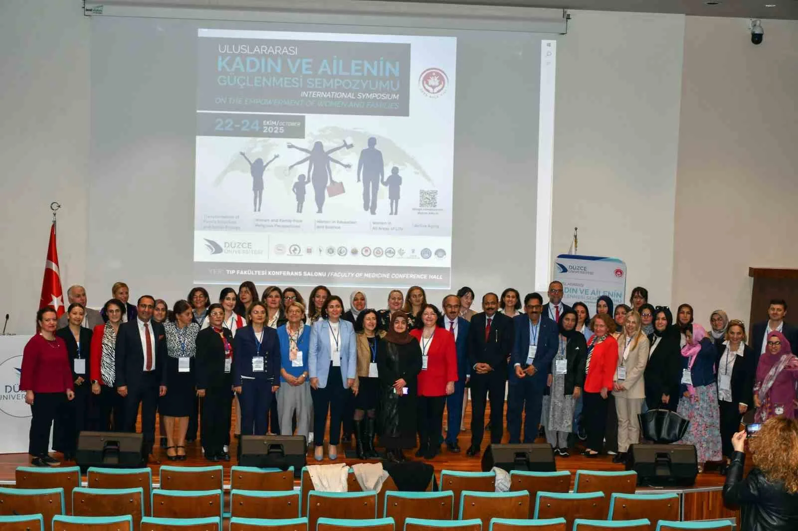 Düzce Üniversitesi’nin ev sahipliğinde “Uluslararası Kadın ve Ailenin Güçlenmesi Sempozyumu”