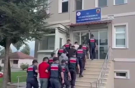 Düzce’nin Gölyaka ilçesinde havaya ateş eden ve o anları çeken