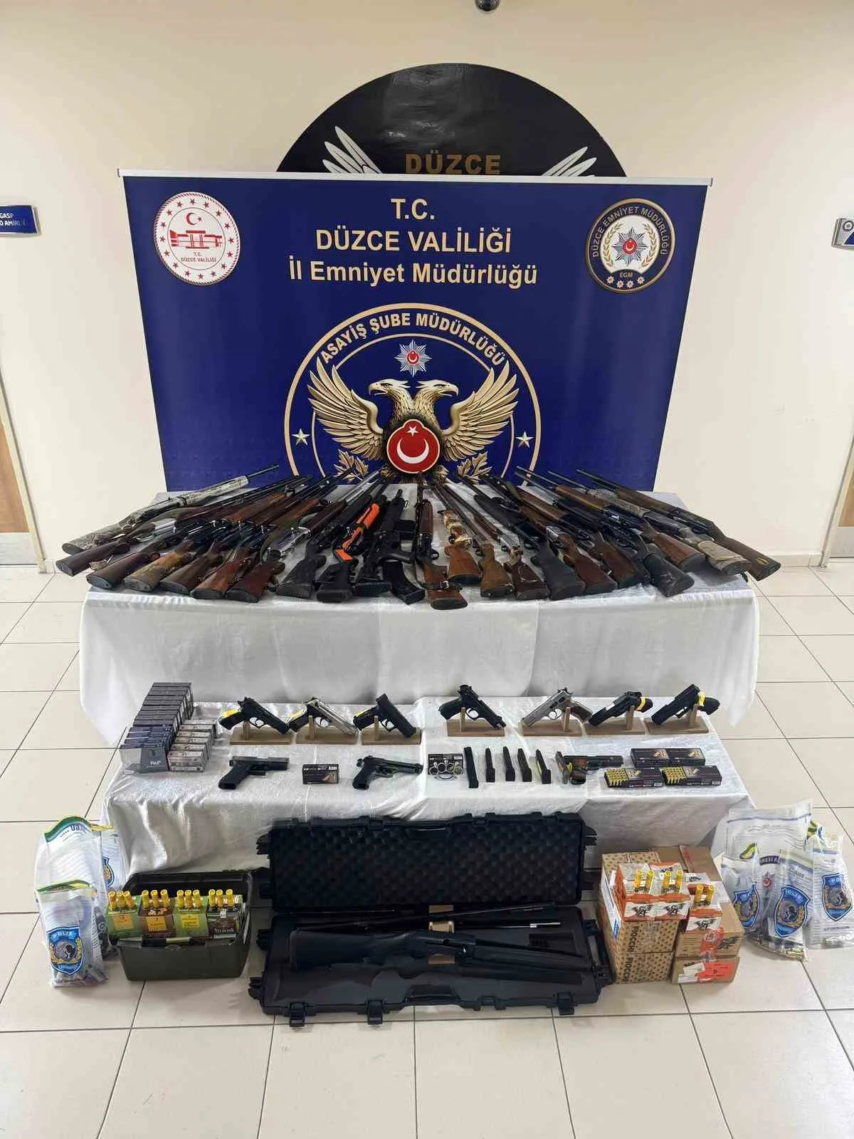 DÜZCE (İHA) – Düzce Cumhuriyet Başsavcılığı’nın sosyal medya üzerinden silah