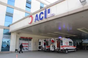 AK Parti Düzce İl Başkanı Hasan Şengüloğlu, şehirde bir yandan
