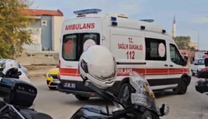 Edirne’de üç tekerlekli elektrikli bisikletiyle seyir halindeyken dengesini kaybedip yola