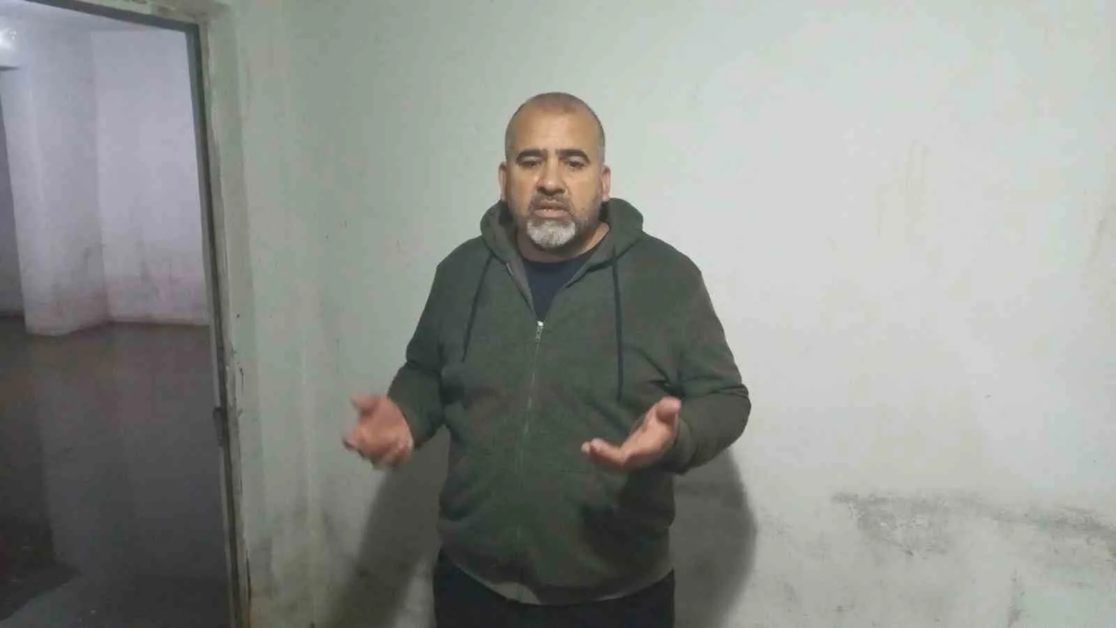 Edirne’de her yağmur sonrası Lağım suları binalara taşıyor. Talatpaşa Mahallesi