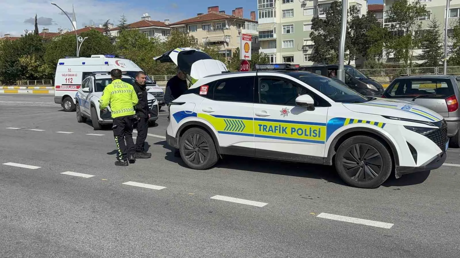 Edirne’de otomobil ile motosikletin çarpışması sonucu meydana gelen trafik kazasında