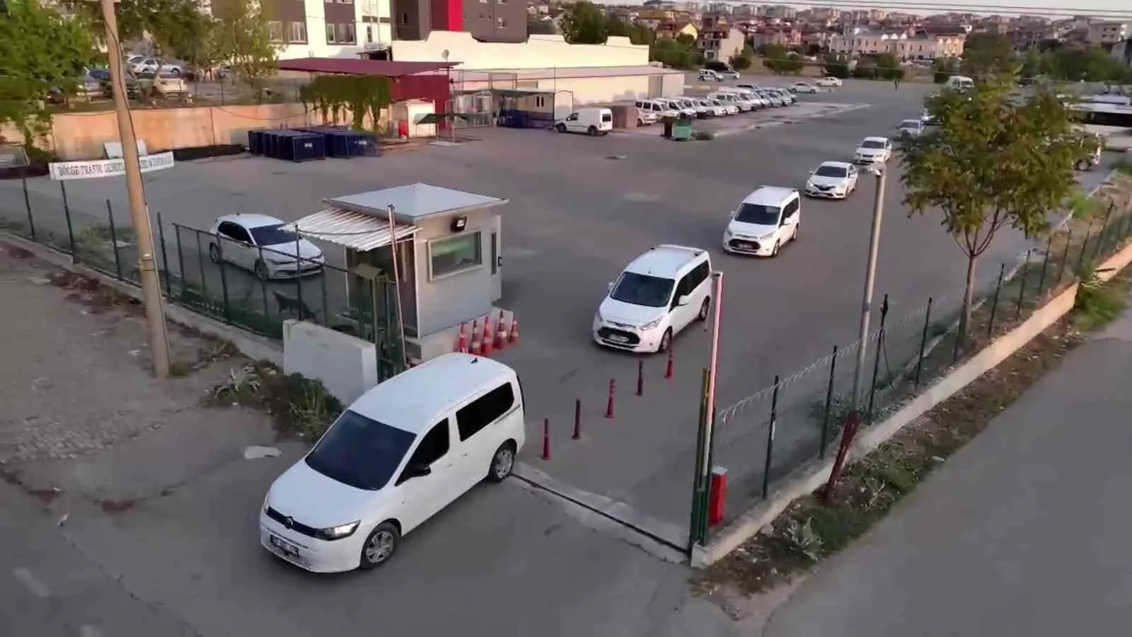 Denizli’de alkollü araç kullandıkları için ehliyetlerine el konulan sürücülere ulaşıp,