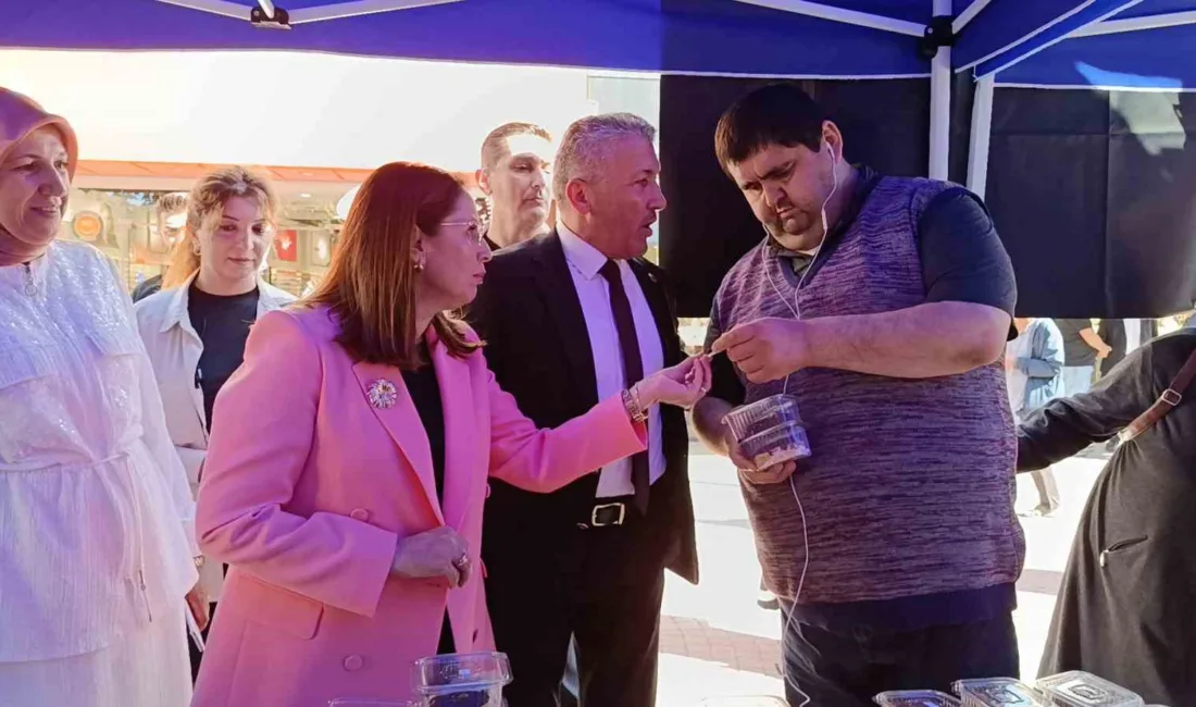 Bartın’da polis eşlerinin yaptığı el emeği ürünler görücüye çıktı. Birbirinden