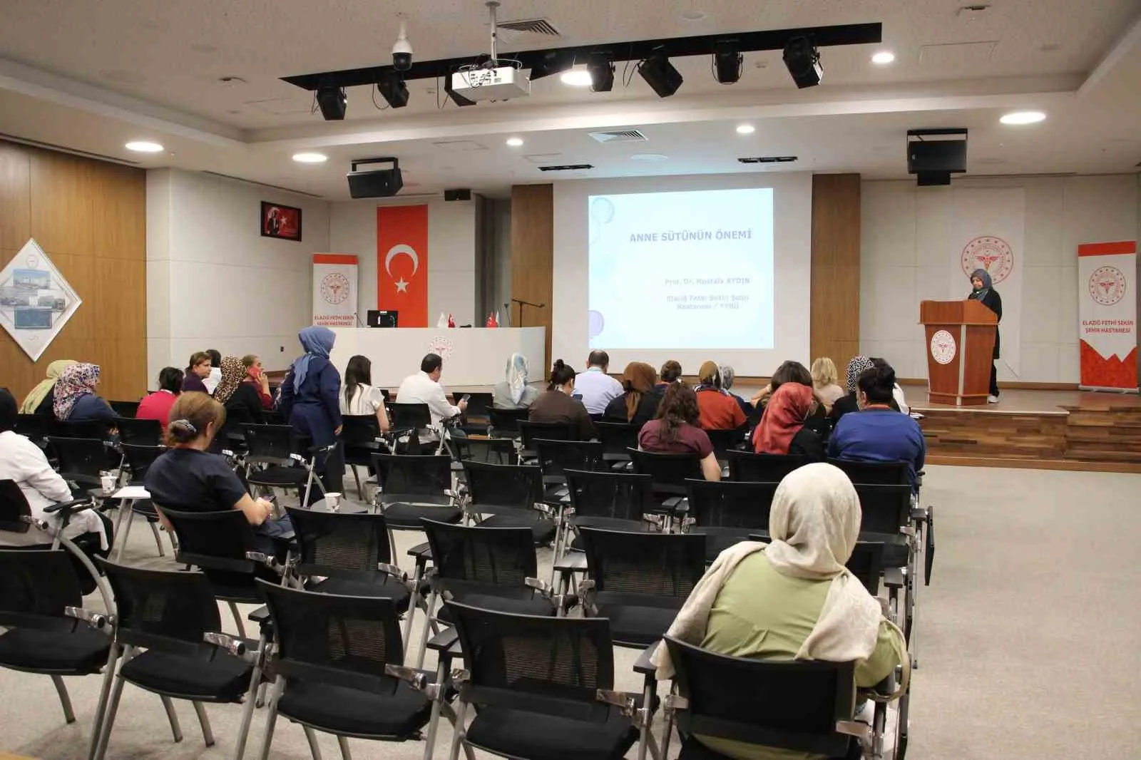 Elazığ’da Emzirme Haftası çerçevesinde anne sütünün önemi ele alındı. Anne