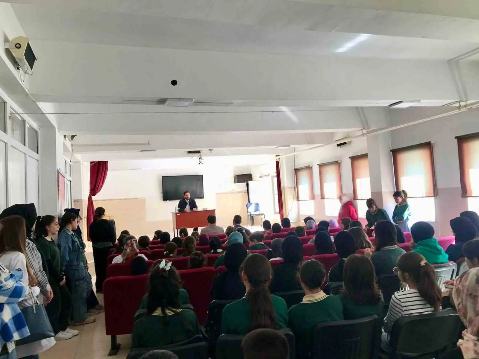 Elazığ’da 13-21 Ekim İmam Hatipliler haftası nedeniyle Şehit Hüseyin Göral