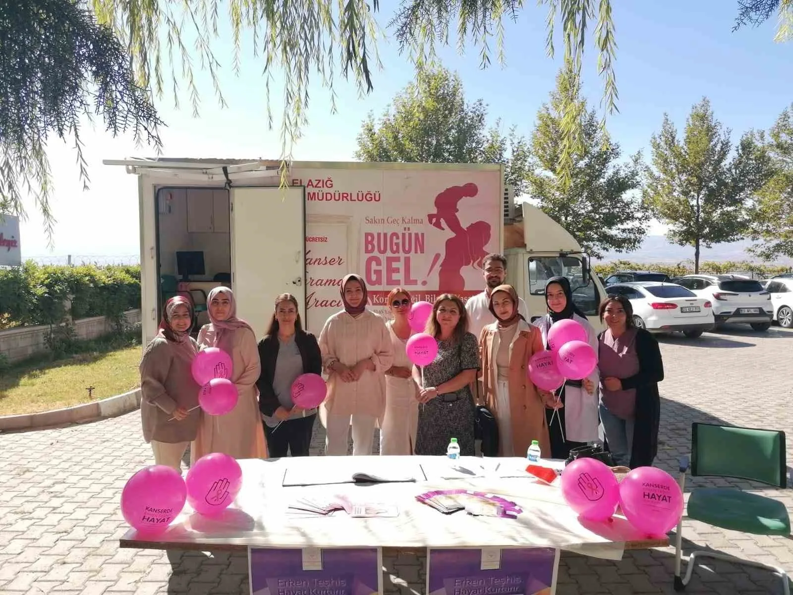 Elazığ’da 1-31 Ekim Meme Kanseri Farkındalık Ayı kapsamında çalışma yapıldı.