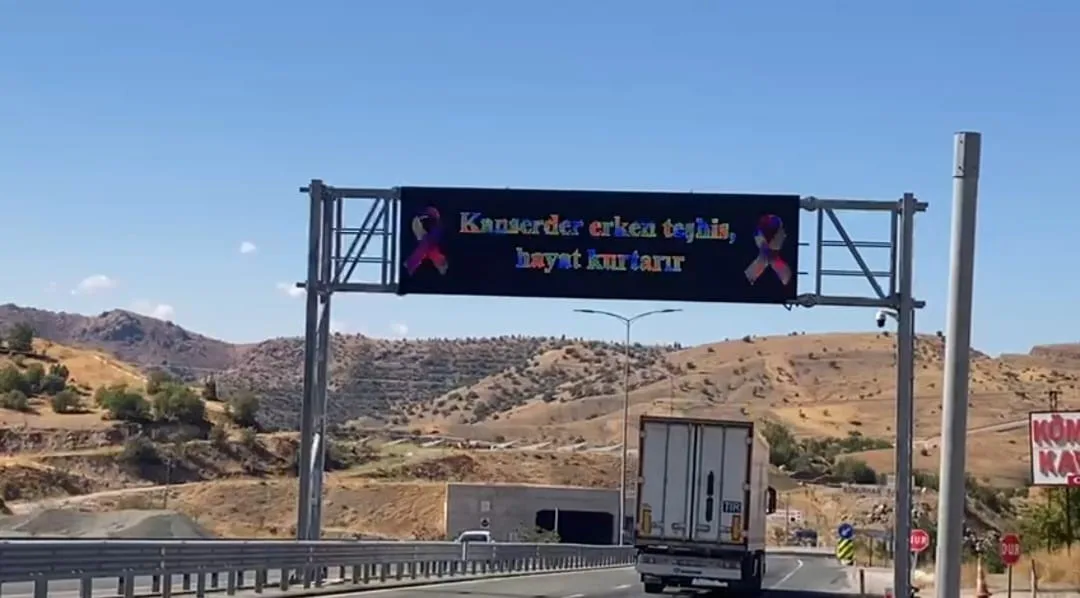 Elazığ’da meme kanserinde erken teşhisin önemine dikkat çekmek amacıyla, Kömürhan