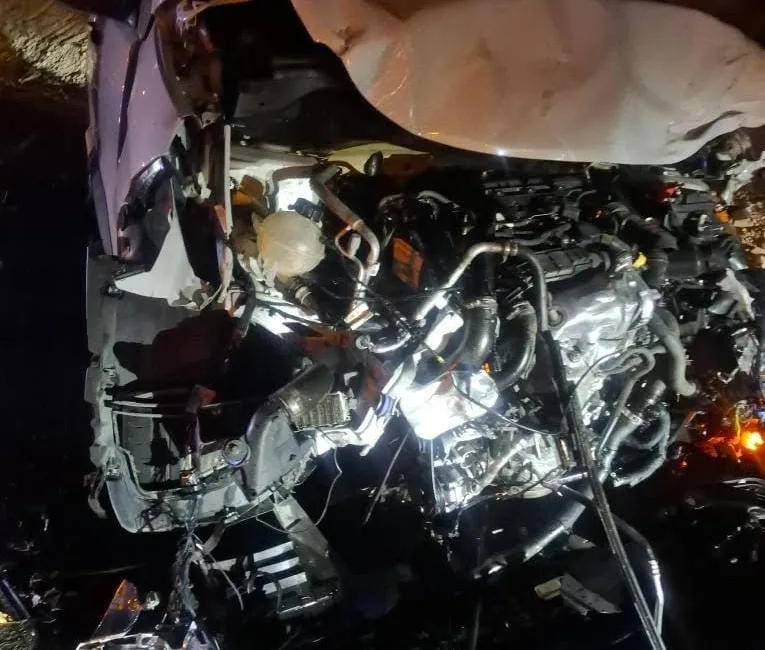 Elazığ’da kamyonet ile otomobilin çarpışması sonucu meydana gelen kazada, 2