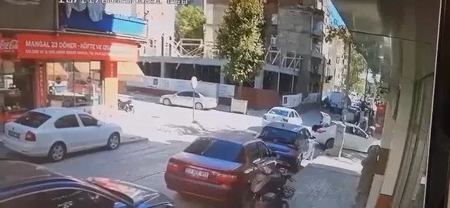 Elazığ’da motosiklet, otomobile çaptı. Motosiklet sürücüsünün hafif yaralandığı kaza, güvenlik