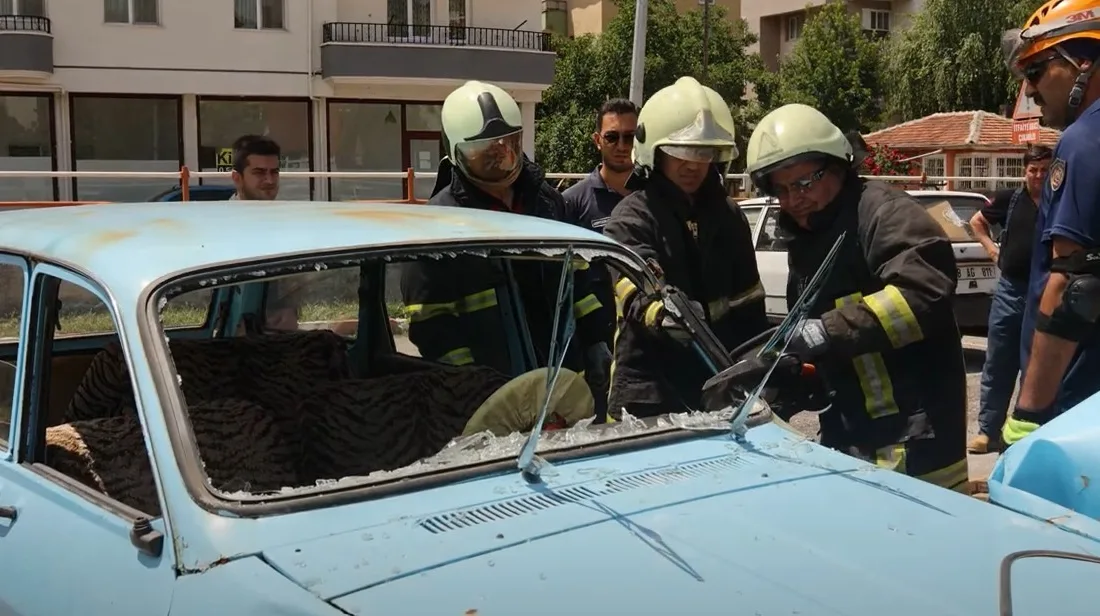 Çankırı’da görev yapan emekli itfaiyeciler, İtfaiyecilik Haftası çerçevesinde bir günlüğüne