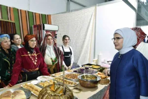 Cumhurbaşkanı Recep Tayyip Erdoğan’ın eşi Emine Erdoğan, Rize’de düzenlenen “5.