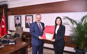 İçişleri Bakanlığı tarafından yayımlanan son kararnameyle Aydın’ın Karpuzlu ilçesinde Kaymakam