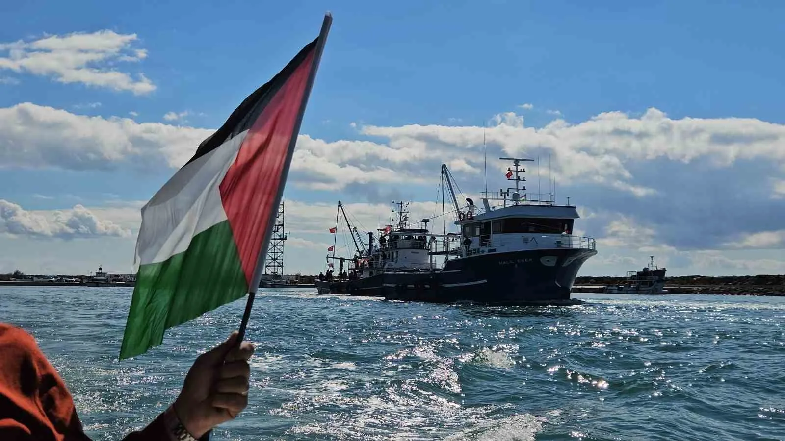 Edirne’nin Enez ilçesinde, İsrail’in saldırısına uğrayan Filistinlilere ve Sumud Filosu’na