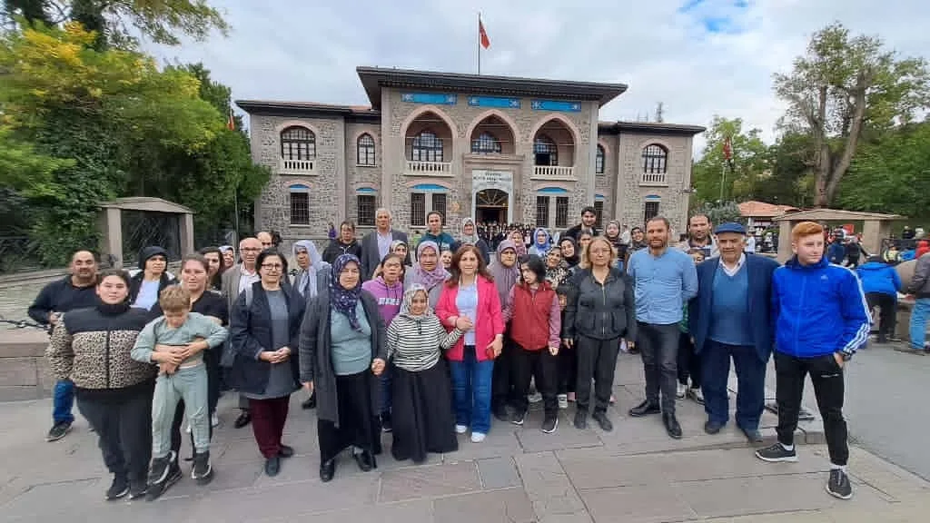 Afyonkarahisar’ın Şuhut ilçesinden engelli bireyler, AFAD Deprem Simülasyon Merkezi ve