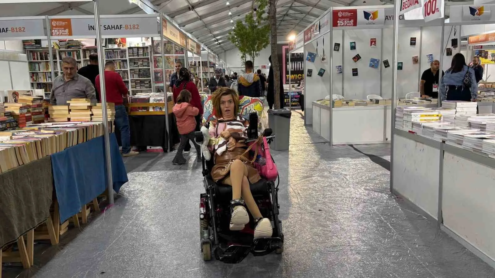 Kocaeli’deki “Engelsiz Taksi” hizmeti, 15. Kitap Fuarı’na katılmak isteyen engelli