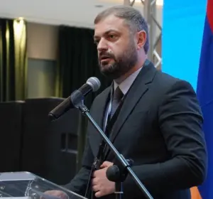 Ermenistan Ekonomi Bakanı Gevorg Papoyan, parlamentoda 2026 yılı devlet bütçesi
