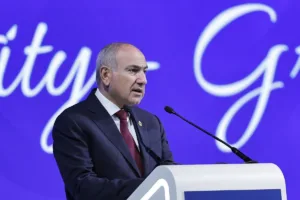 Ermenistan Başbakanı Nikol Paşinyan, Gürcistan’da düzenlenen 5. Tiflis İpek Yolu