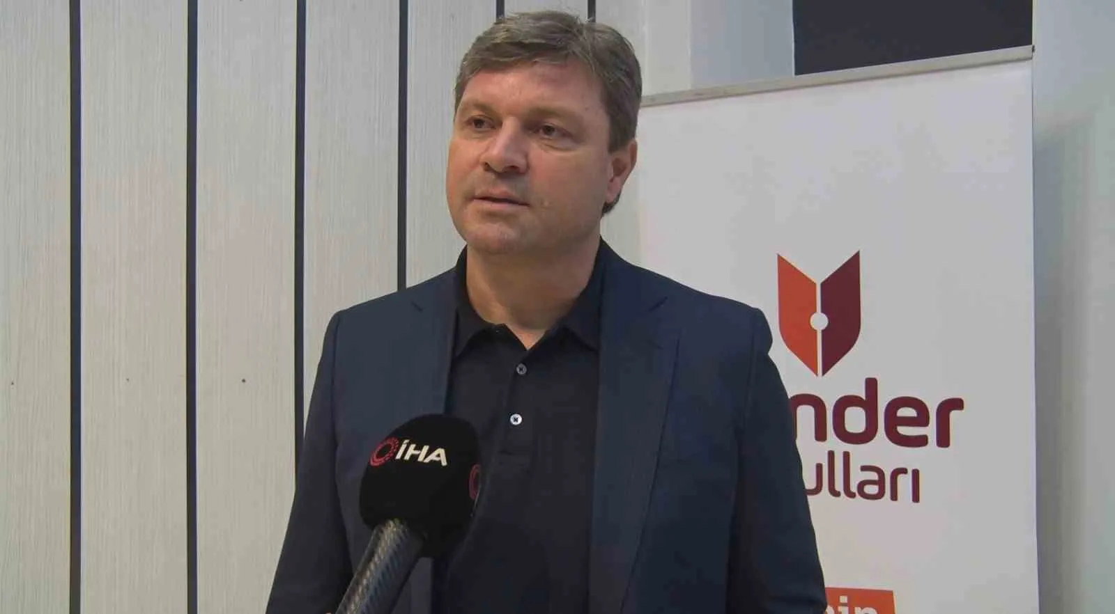 Kocaelispor’da teknik direktörlük yaptığı dönemde büyük hedeflerle yola çıktığının altını