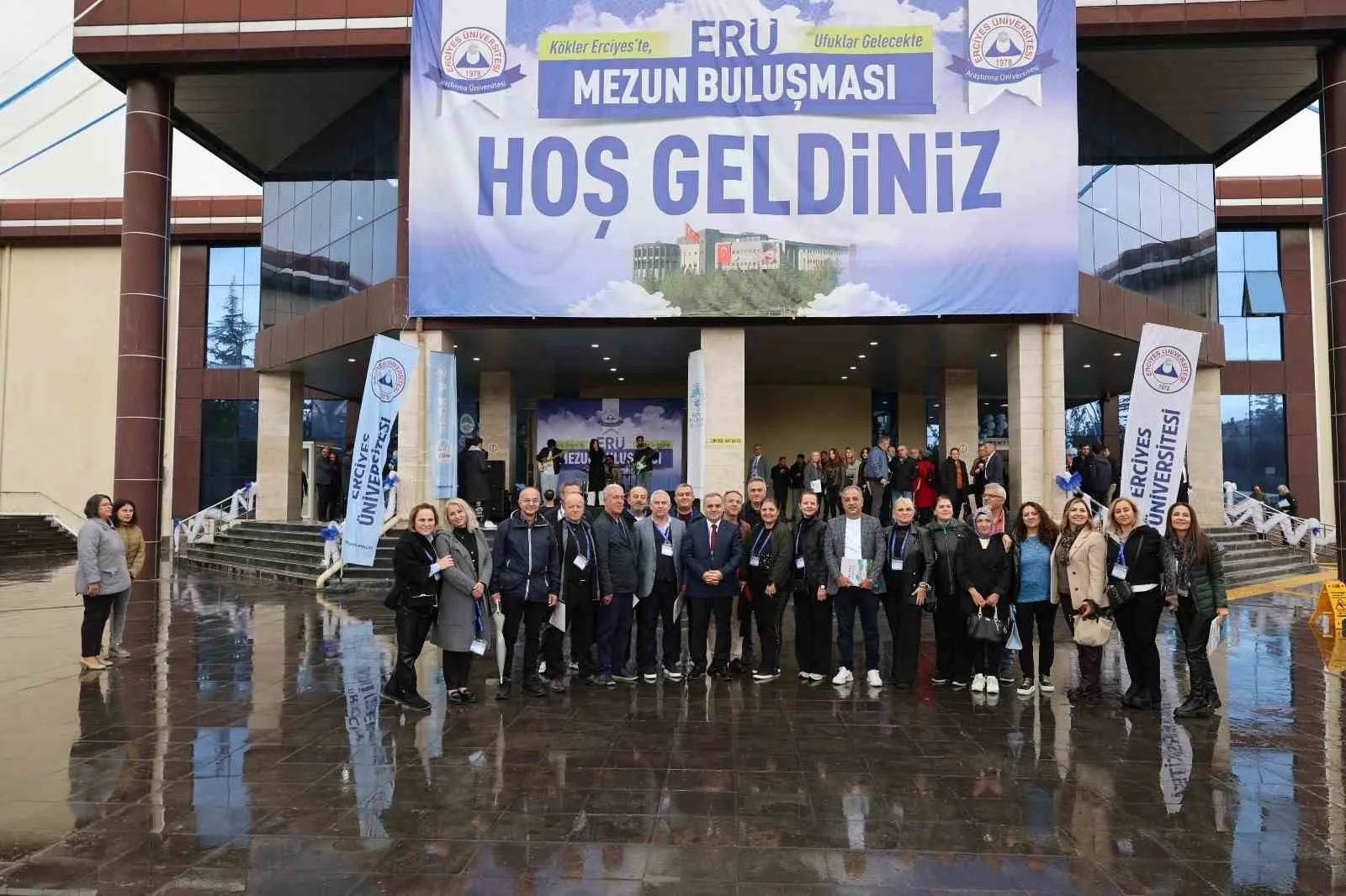 KAYSERİ (İHA) Erciyes Üniversitesi (ERÜ) Mezun Buluşması etkinliğinde; üniversiteden mezuniyetinin