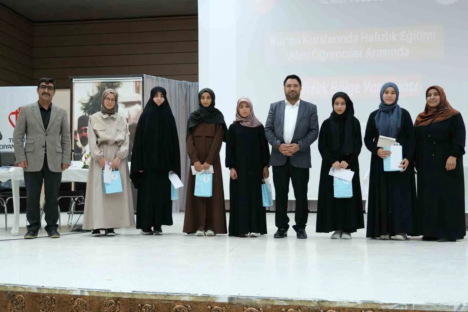 Diyanet İşleri Başkanlığının, Kur’an kurslarına katılımı artırmak, hafızlık eğitimini ve